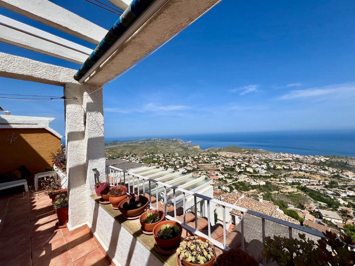 Apartamento con Espectaculares Vistas al Mar en Cumbre del Sol, Benitachell