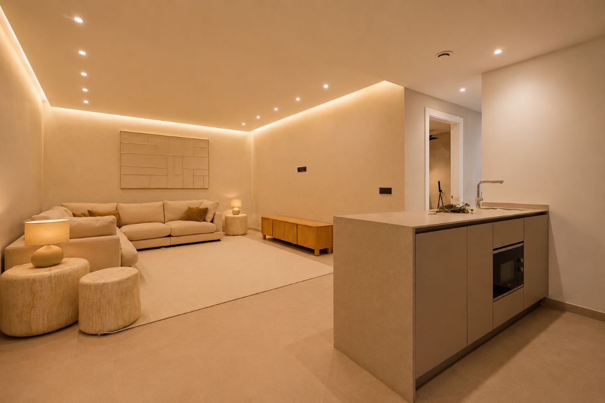 Descubre esta exclusiva villa completamente reformada, situada en una de las zonas residenciales mas cotizadas de Calpe.