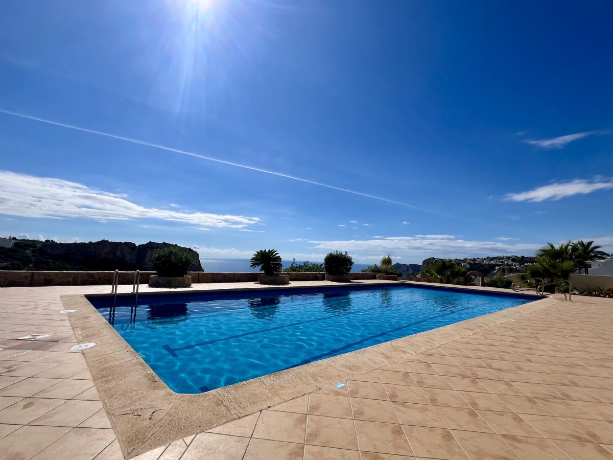 Apartamento con vistas al mar en Cumbre del Sol (Benitachell)