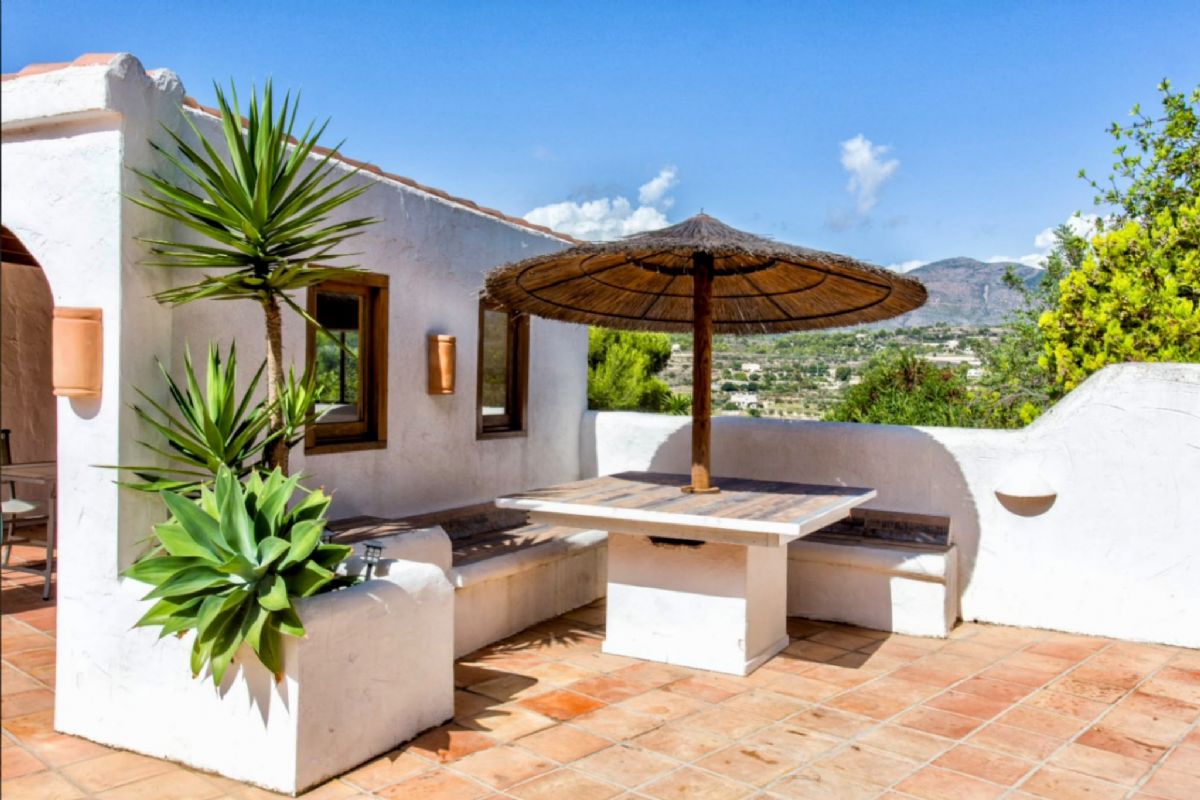 Casa Rústica en Benissa: Exclusiva Propiedad en Pedramala (Benissa) con Vistas Panorámicas