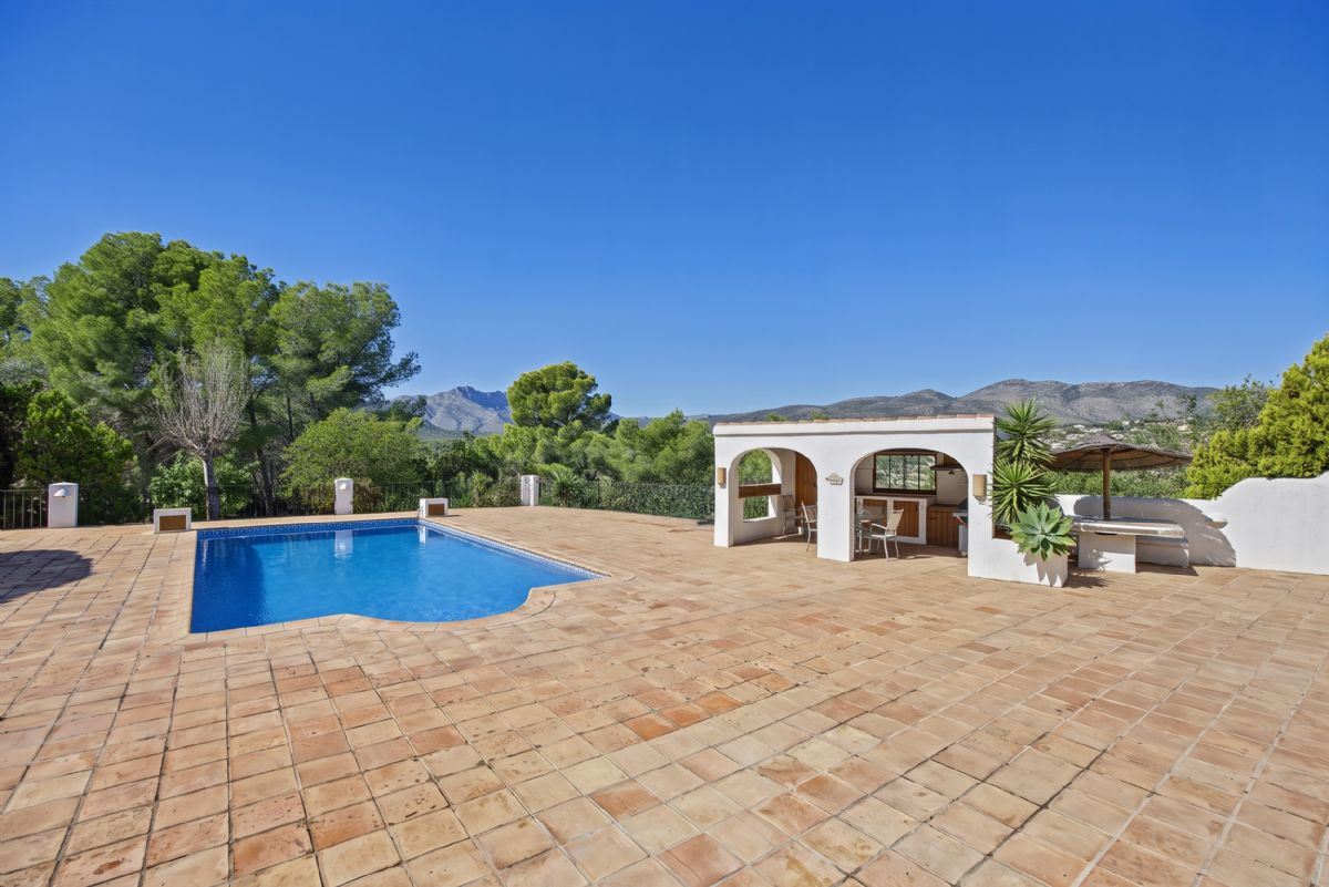 Country Estate in Benissa: Exclusive Property in Pedramala (Benissa) with Panoramic Views