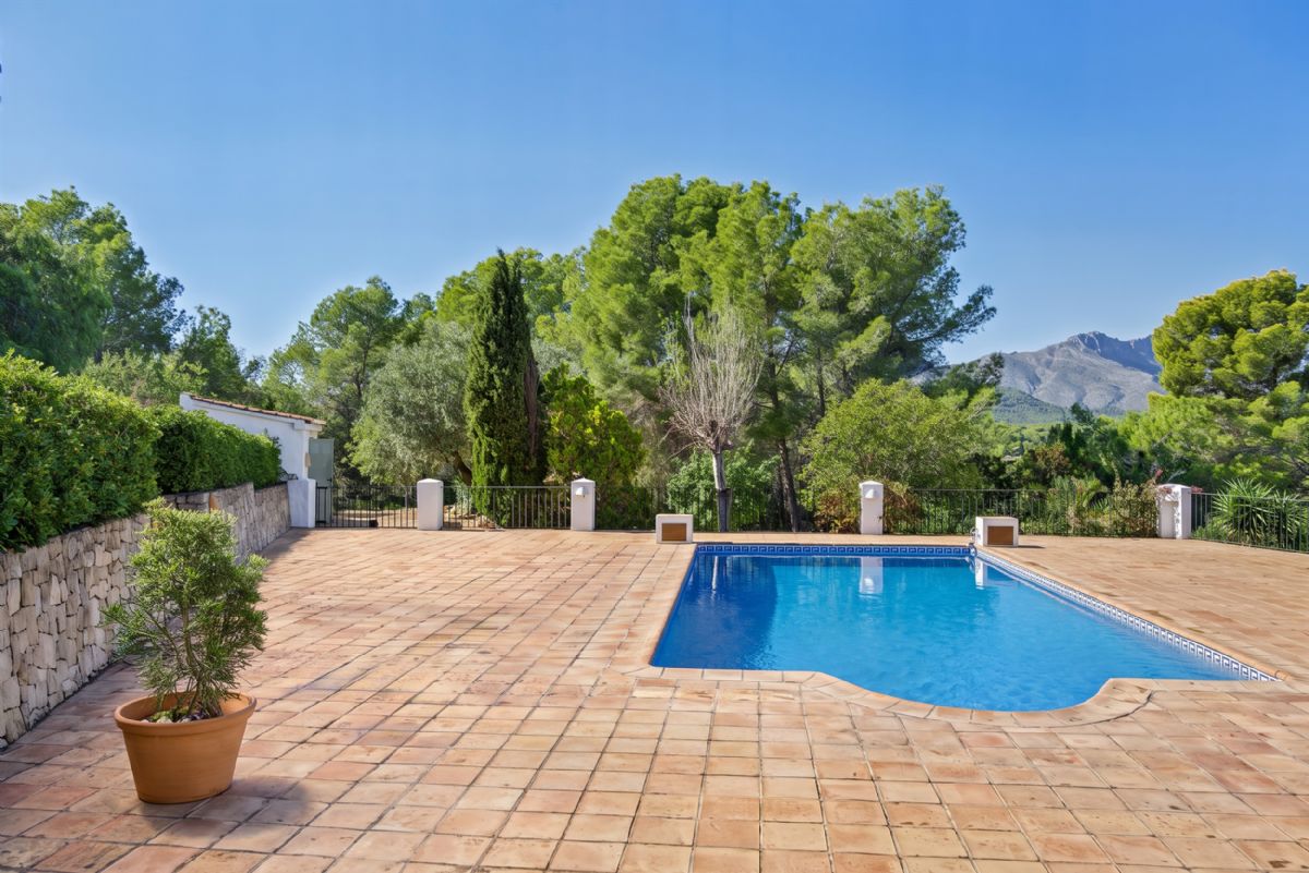 Country Estate in Benissa: Exclusive Property in Pedramala (Benissa) with Panoramic Views