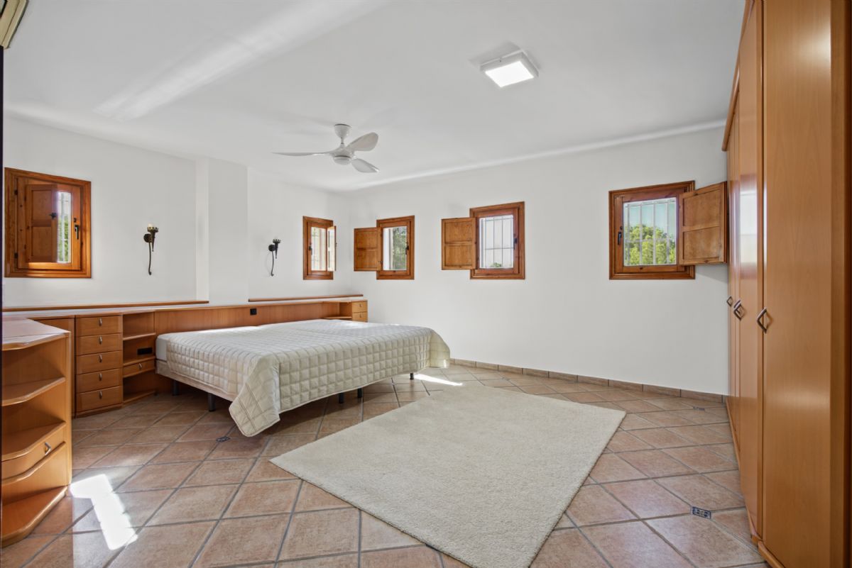 Country Estate in Benissa: Exclusive Property in Pedramala (Benissa) with Panoramic Views