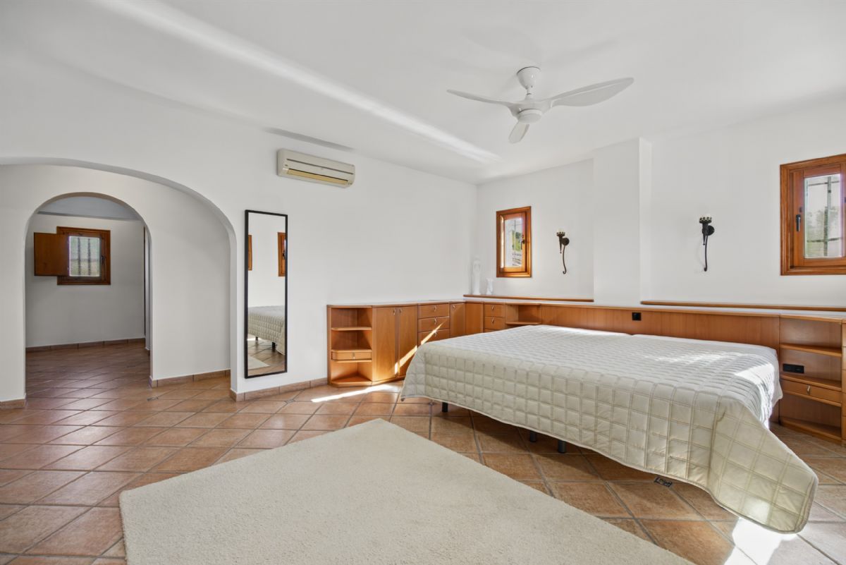 Country Estate in Benissa: Exclusive Property in Pedramala (Benissa) with Panoramic Views