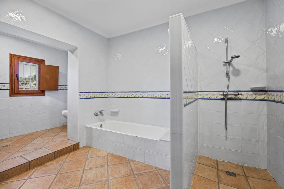 Country Estate in Benissa: Exclusive Property in Pedramala (Benissa) with Panoramic Views