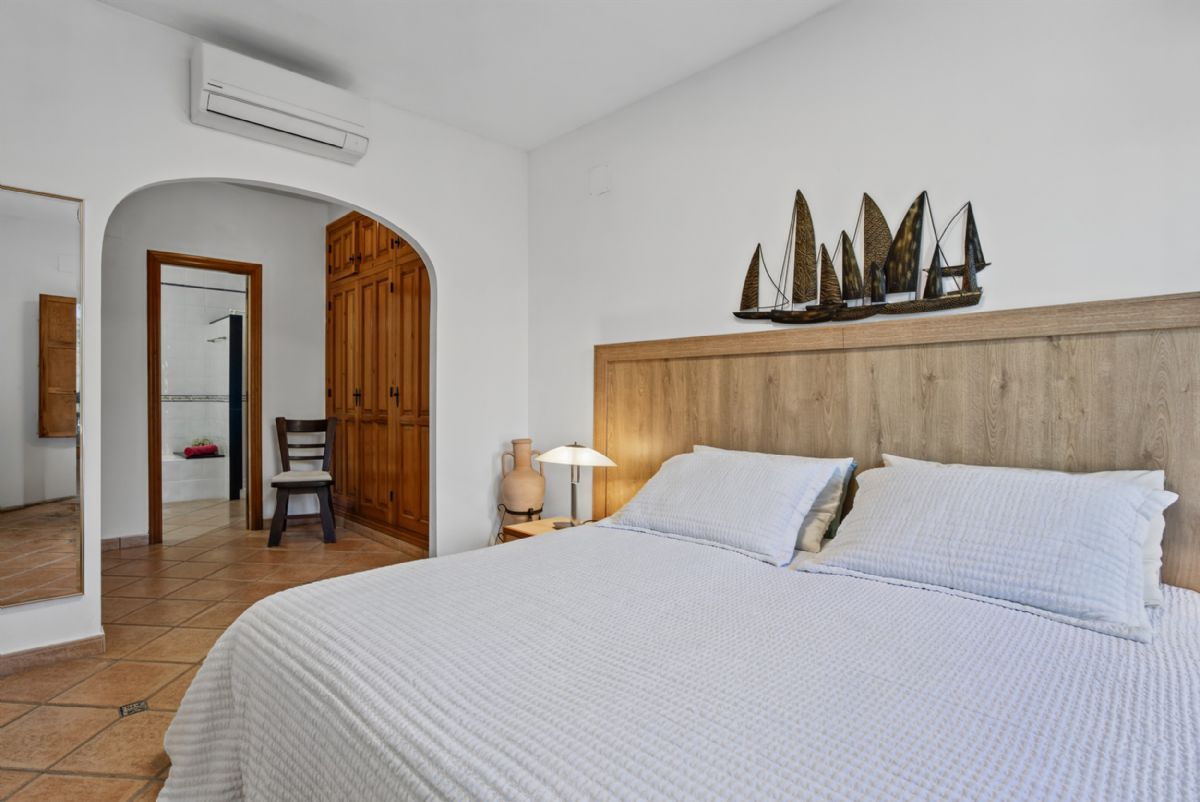 Country Estate in Benissa: Exclusive Property in Pedramala (Benissa) with Panoramic Views